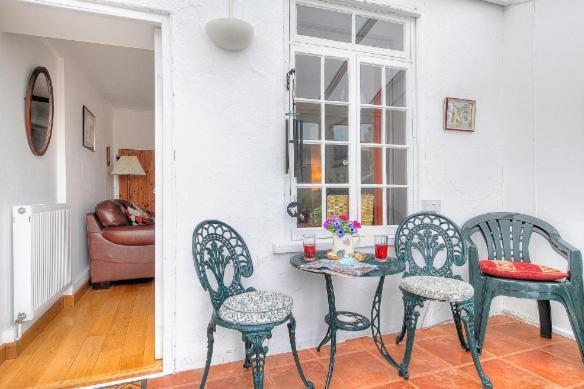 Windwhistle Villa Lyme Regis Exterior foto